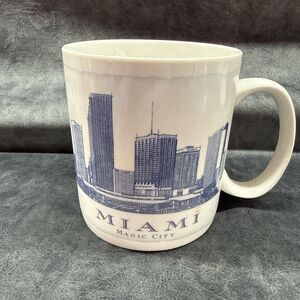 Starbucks Miami Magic City Mug Architecture Collector Series Coffee 18 Oz FLAW